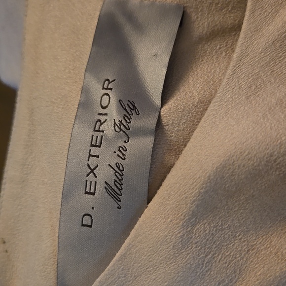 D. EXTERIOR Italian Cream LaserCut jacket long sleeve silver snap closure 42 EUC - Picture 7 of 9